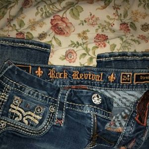 Womans rock revivals